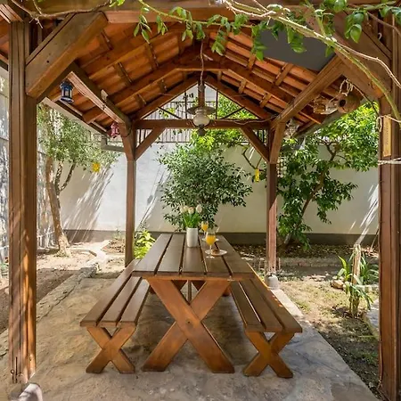 Apartment Paradise Garden Split Exterior photo